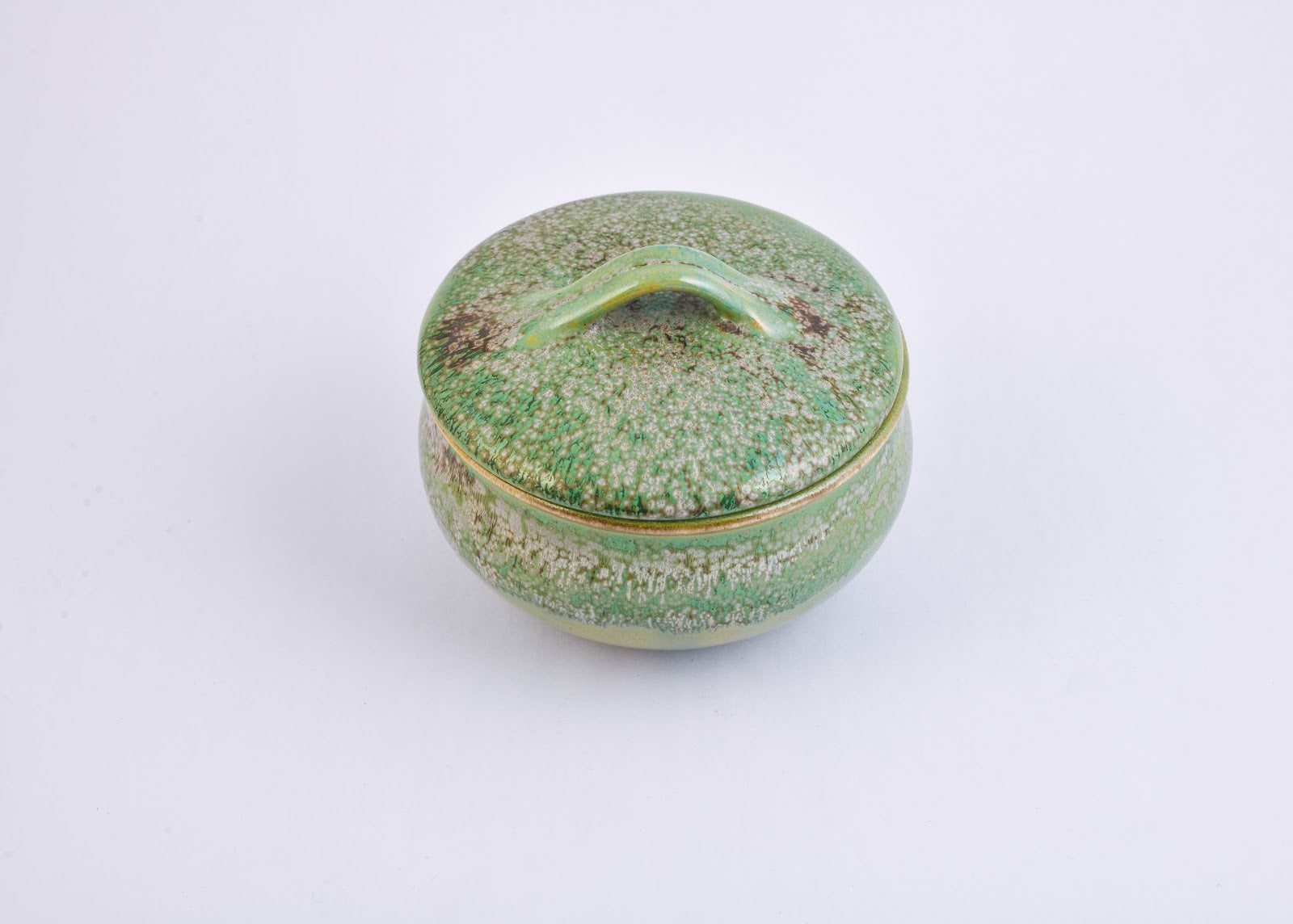 AER Handi handmade stoneware